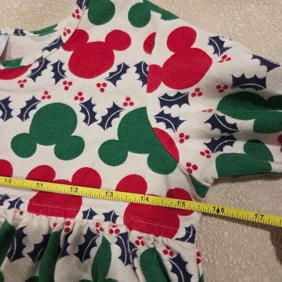 Hanna Andersson Disney Christmas Nightgown, Size 8 (130) - Picture 8 of 10